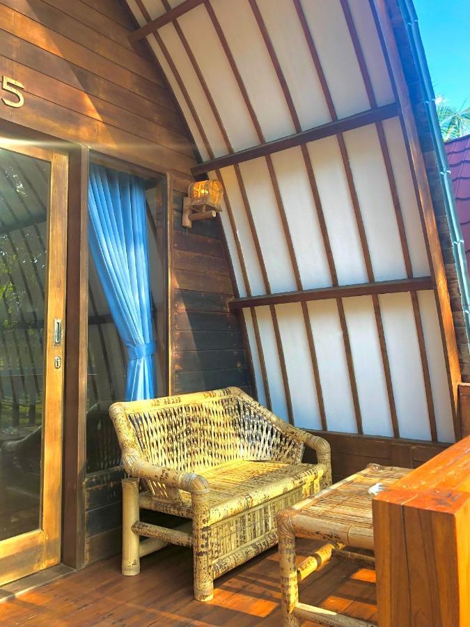 Hotel Blue Moon Meno Gili Meno Exterior foto