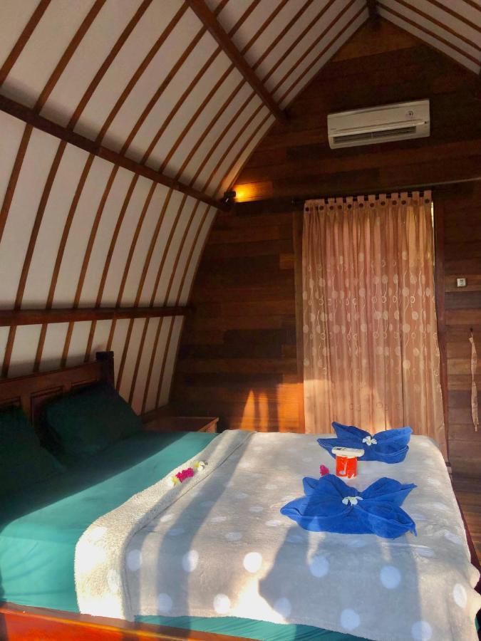 Hotel Blue Moon Meno Gili Meno Exterior foto